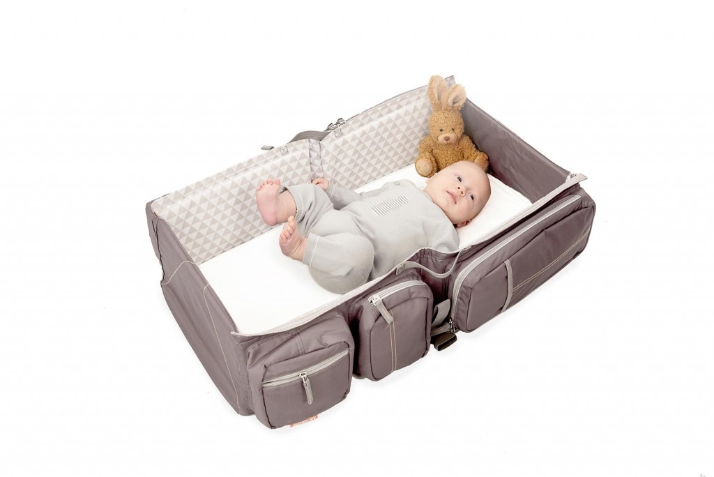 Leeg de prullenbak onderdelen Slaapzaal Luiertas en wieg ineen![:en]Nursery bag and carrycot all in one!