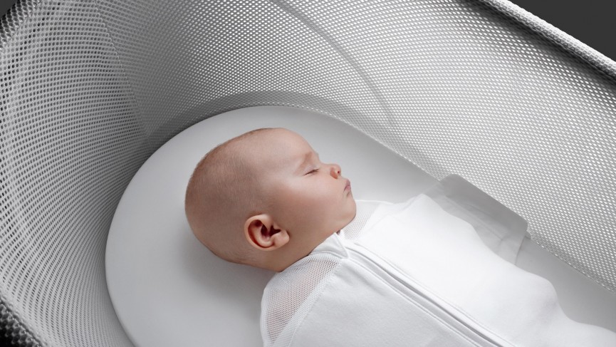 breng de actie Wat mensen betreft Nat Slimme wieg Snoo schommelt je baby automatisch in slaap[:en]Smart cradle  Snoo rocks your baby to sleep automatically